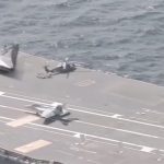 Un ovni sur un porte-avions